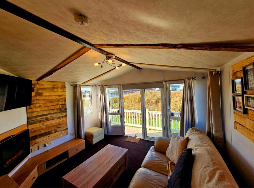 Riverscape Northumberland Chalet